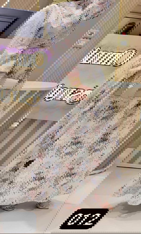 دريس مشجر وسط فرنسس سوسته ع الظهر Image 1 Preview