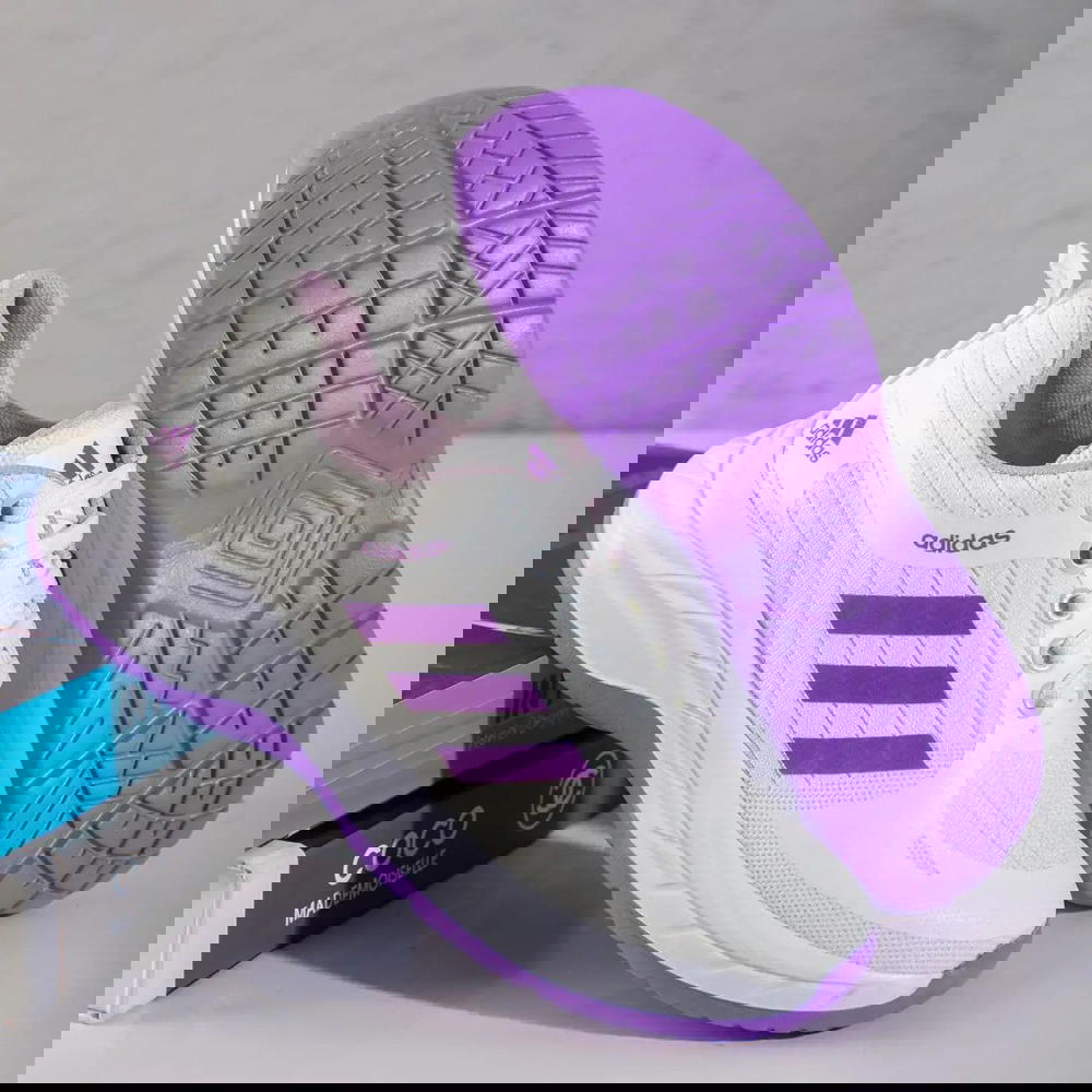 كاوتش حريمي  Preview Image