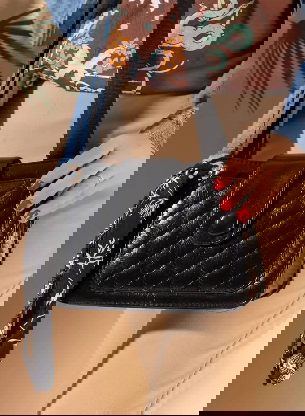 شنطة جلد  Image 1 Preview