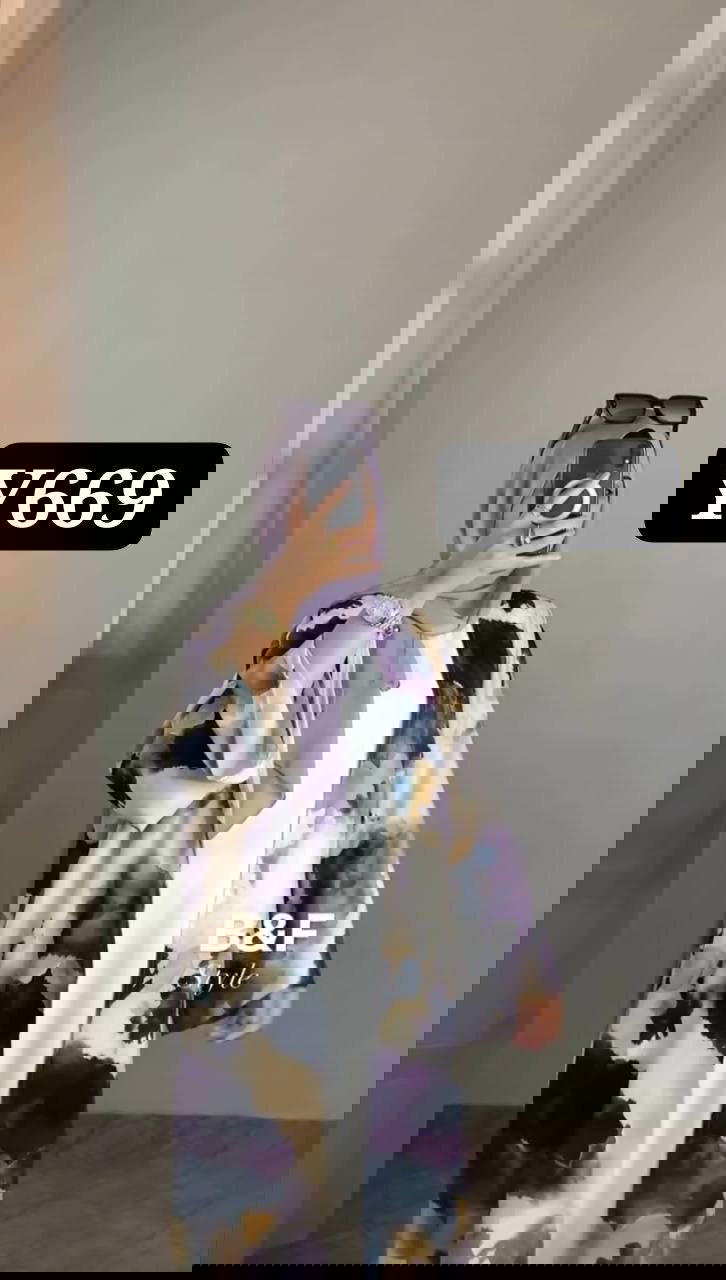 ?توينز بيزك سي واي بلروه مشجر  Preview Image