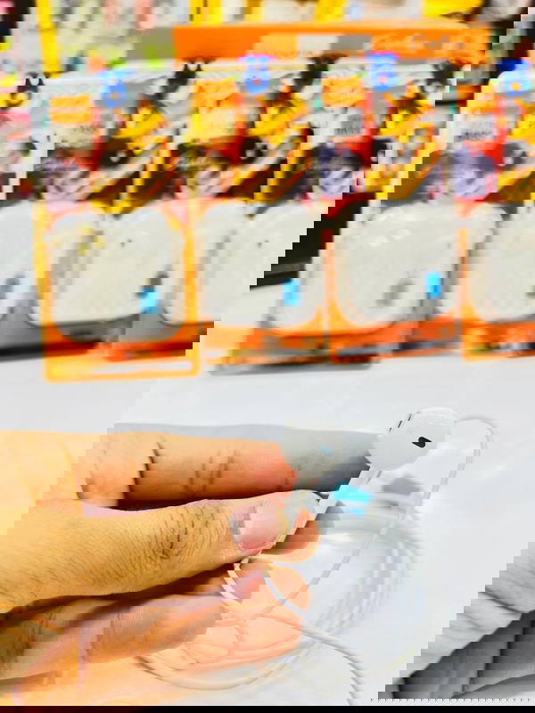 سماعات ابل Image 3 Preview