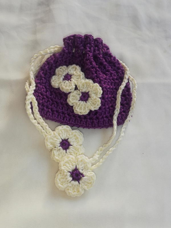 Daisy Pouch Image 2 Preview