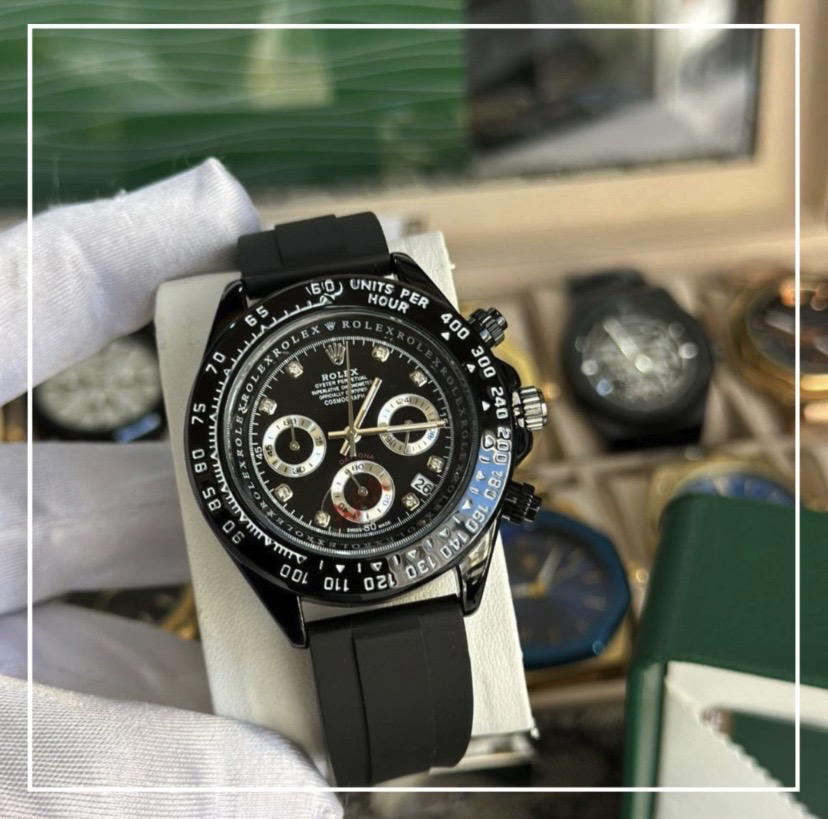 ROLEX DAYTONA WITH BLACK RUBBER Preview Image