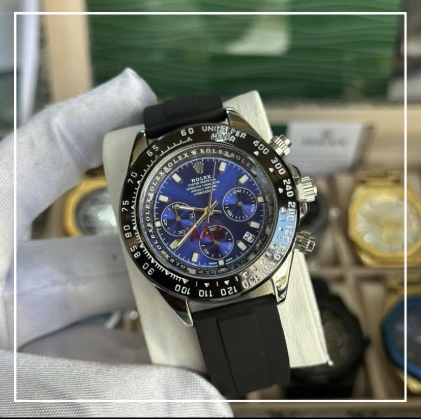 ROLEX DAYTONA WITH BLACK RUBBER Preview Image