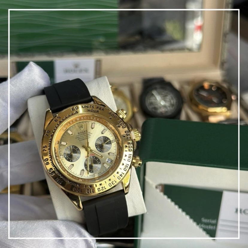 ROLEX DAYTONA WITH BLACK RUBBER Preview Image