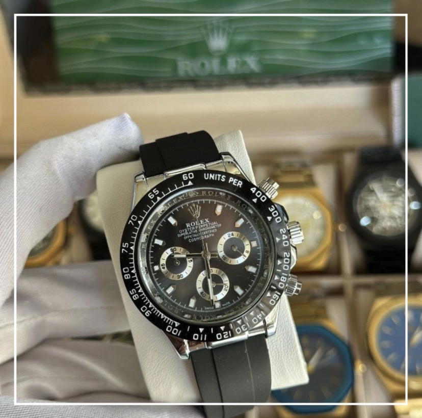 ROLEX DAYTONA WITH BLACK RUBBER Preview Image
