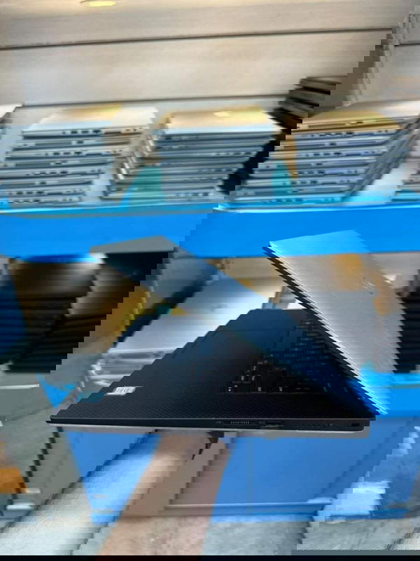  Dell precision 5510 Image 4 Preview