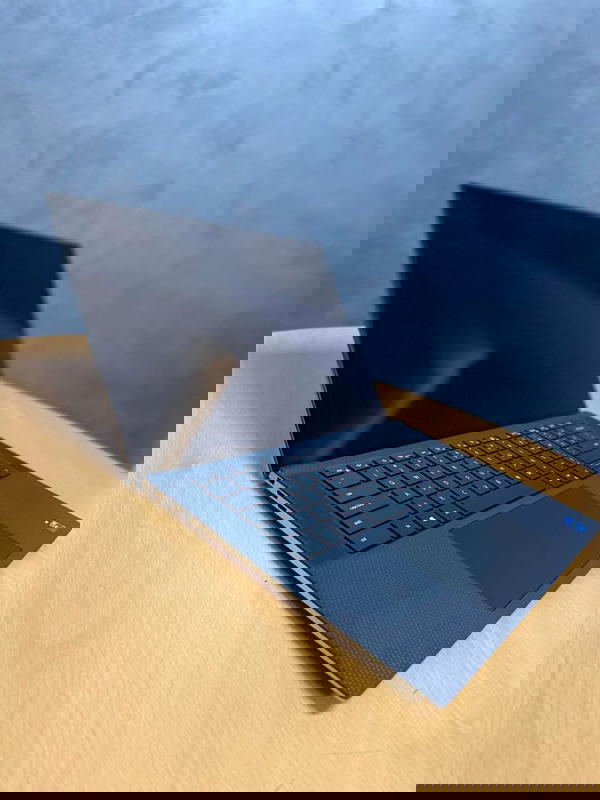 Dell precision 5550 Image 3 Preview
