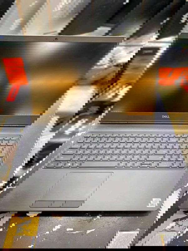 Dell precision 7550 Image 1 Preview