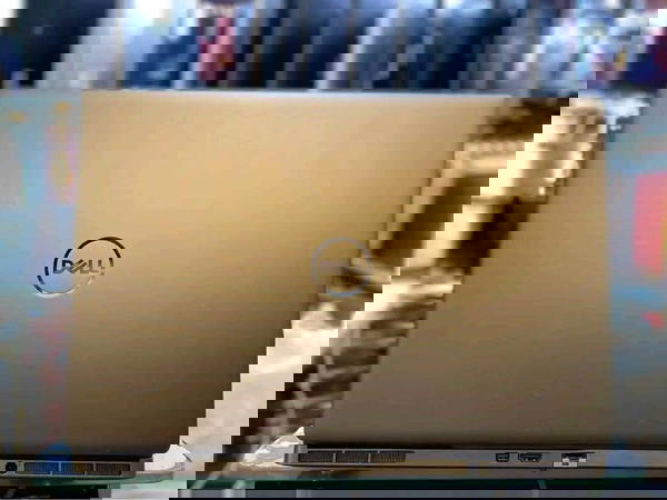 Dell precision 7550 Image 2 Preview