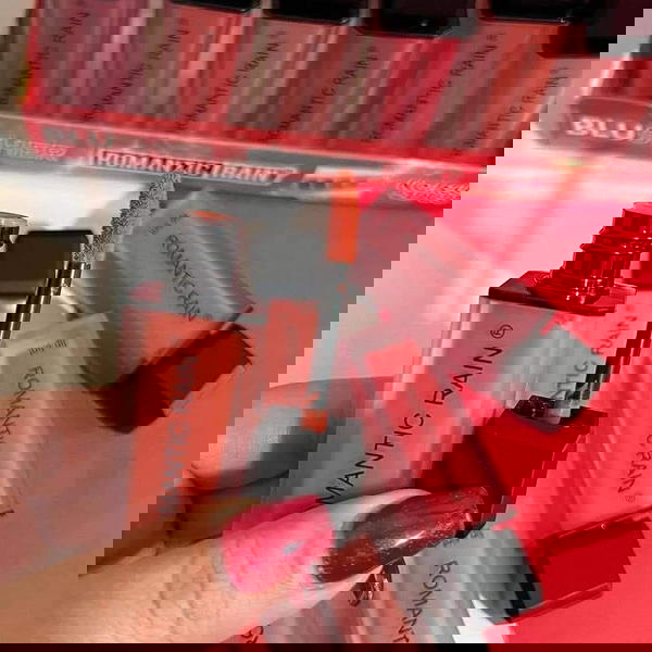 احمر شفاه Image 4 Preview