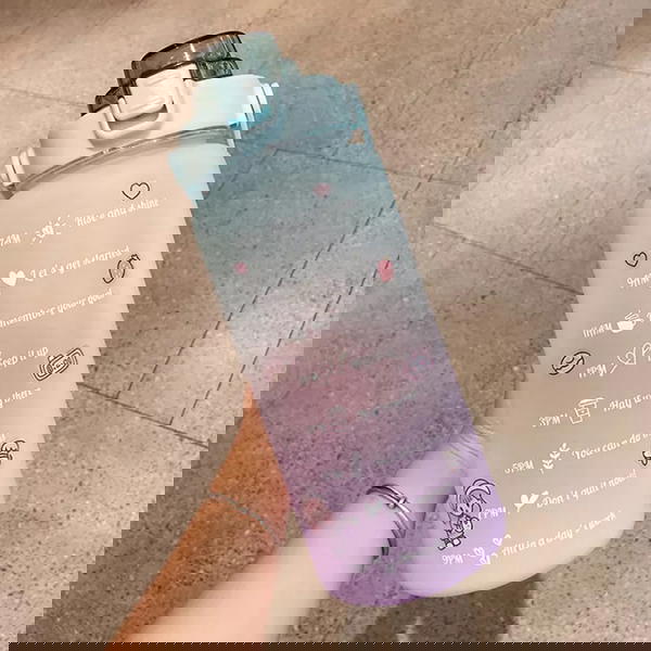 زجاجة مياه 2000ملي Image 2 Preview