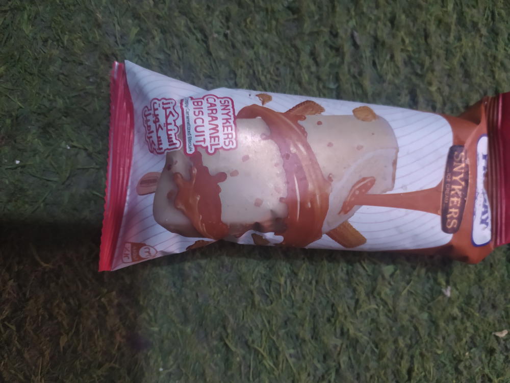 ايس كريم فراي داي اسنيكرز بسكوت كراميل Preview Image