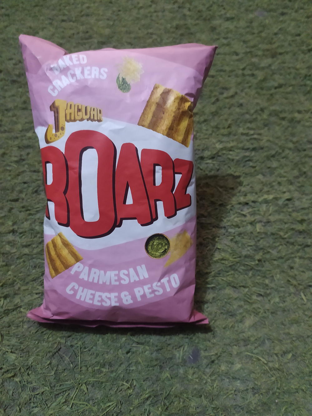 جاجوار رورز مخبوز جبنه بارميزان وبيستو Preview Image