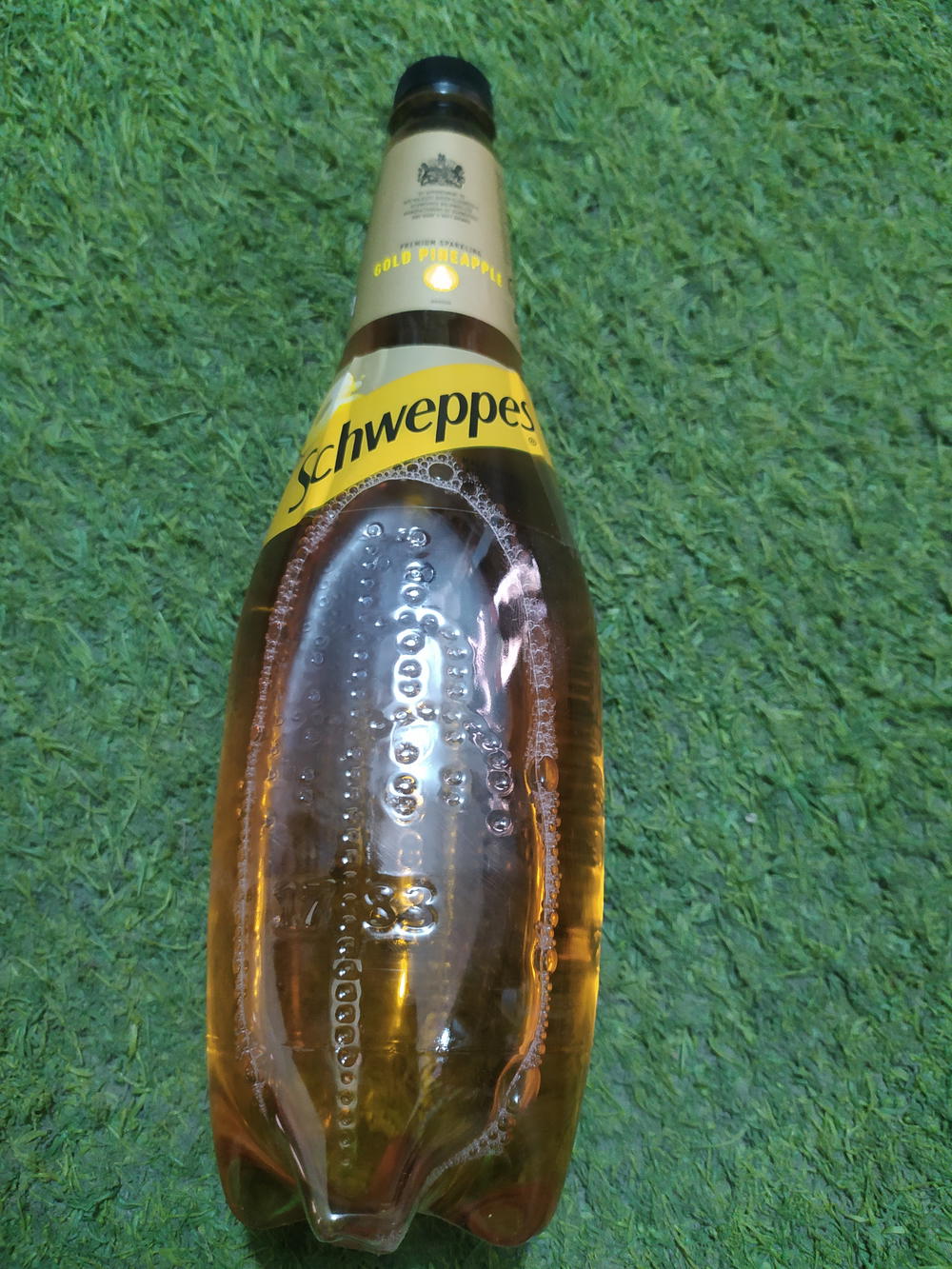 شويبس اناناس لتر  Preview Image