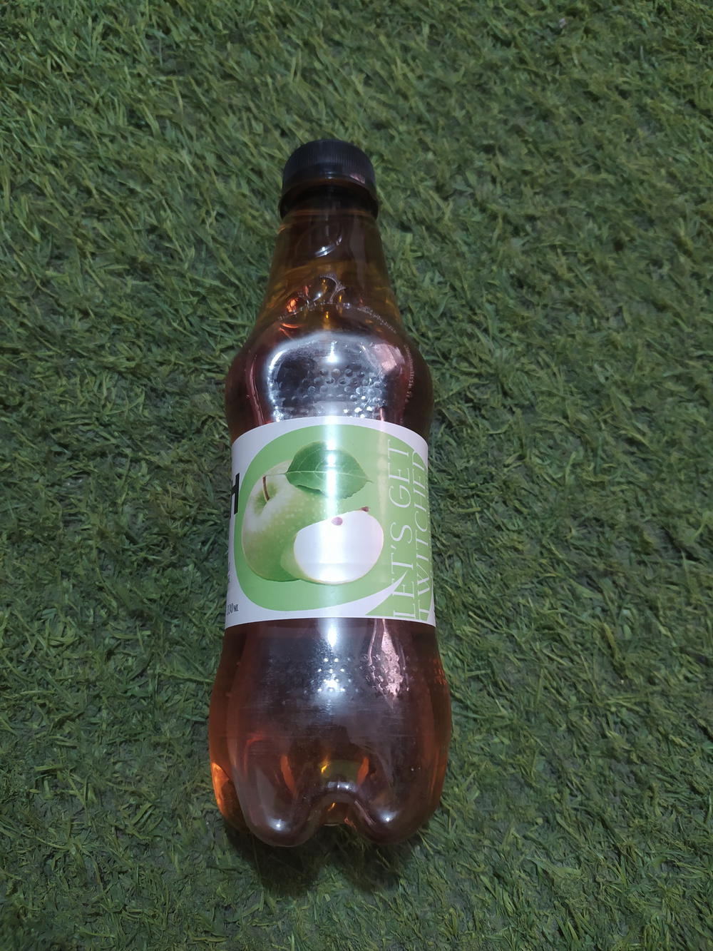 تويتش مشروب شعير تفاح اخضر 330مل Preview Image