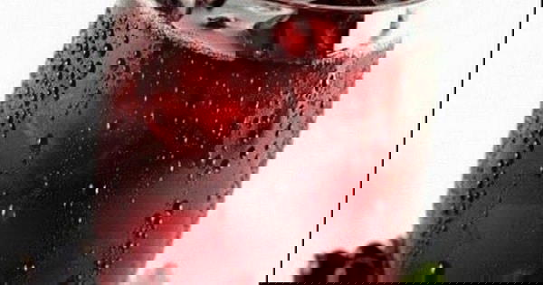 Fresh jujube juice.        عصير العناب الساقع Preview Image