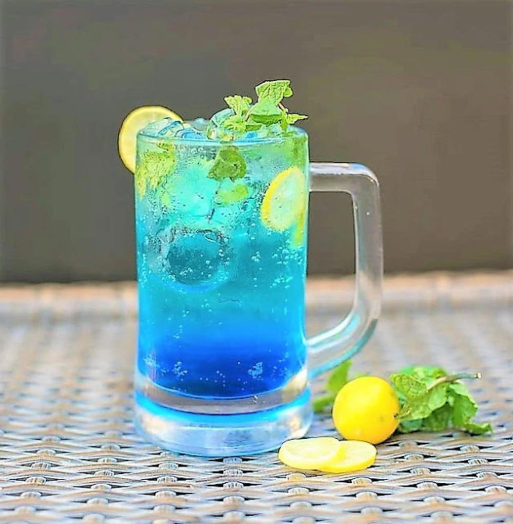 Blueberry soda mocktail. موكتيل صودا بلوبيرى Preview Image