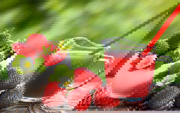 Strawberry juice.         عصير الفراوله Image 1 Preview
