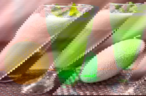 Cantaloupe juice.         عصير الكانتلوب Image 1 Preview