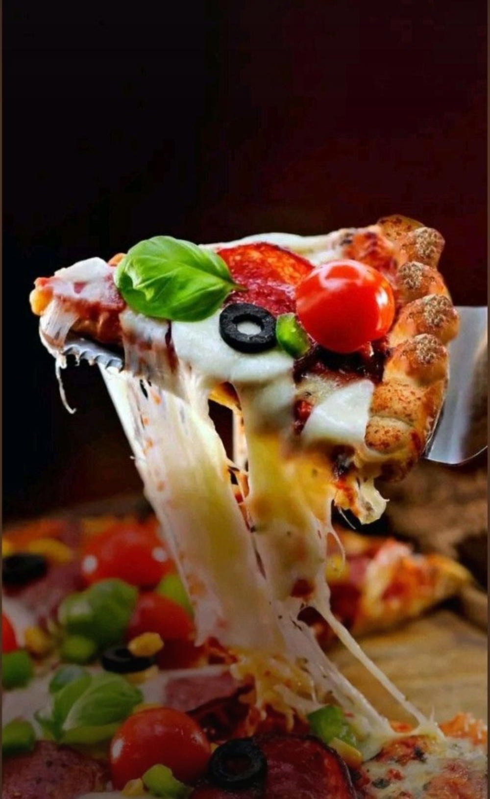 بيتزا خضراوات وسط Preview Image