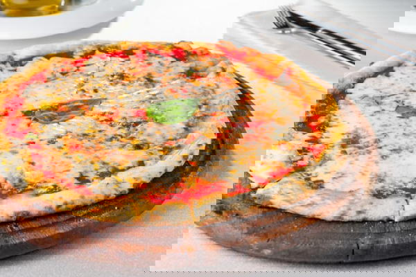 بيتزا مارجريتا كبير Image 1 Preview