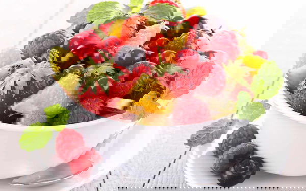 Porto salad fruit large. فروت سلط بورتو كبير Image 1 Preview