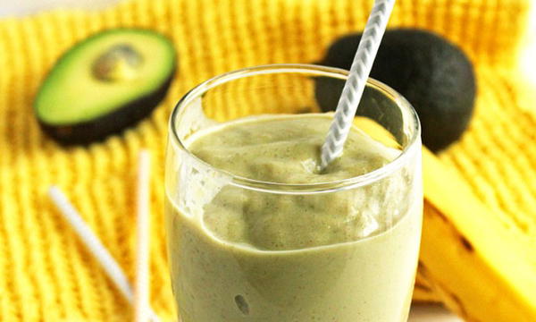 Avocado smoothie.      إسموزى أفاكادو Image 1 Preview