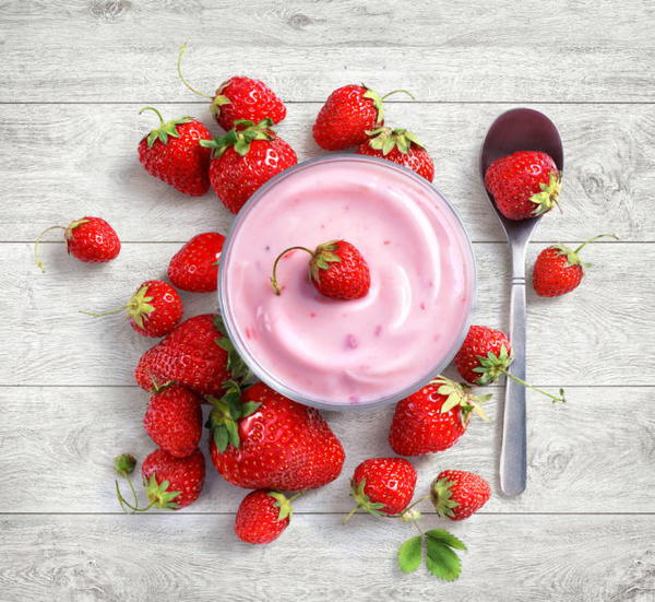 Strawberry yogurt blender. زبادى خلاط بالفراوله Image 2 Preview