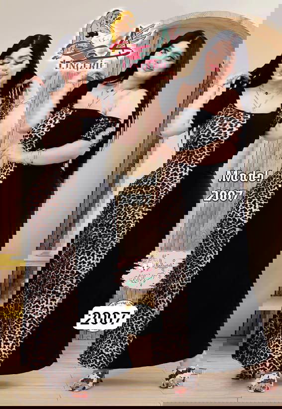 عبايه حريمي مشجر Preview Image