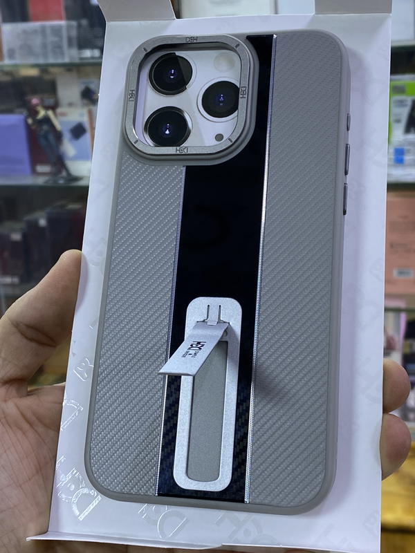 كفرات ايفون 15 برو ماكس اصلي كاربون فايبر ستاند Image 2 Preview