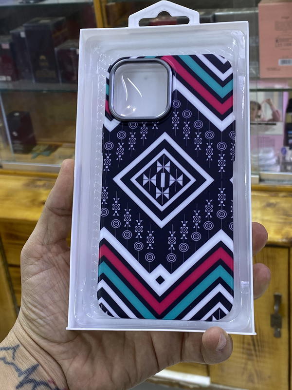كفرات ايفون نسائيه Image 4 Preview