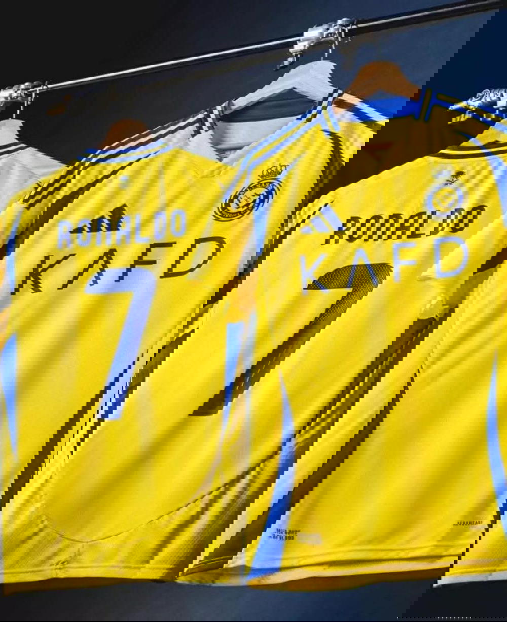 تشيرت كرستيانوا رونالدو مع النصر Preview Image