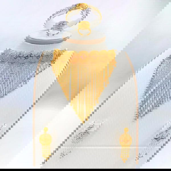 طقم ذهب عيار 21 الوزن 39.8 جرام Image 1 Preview