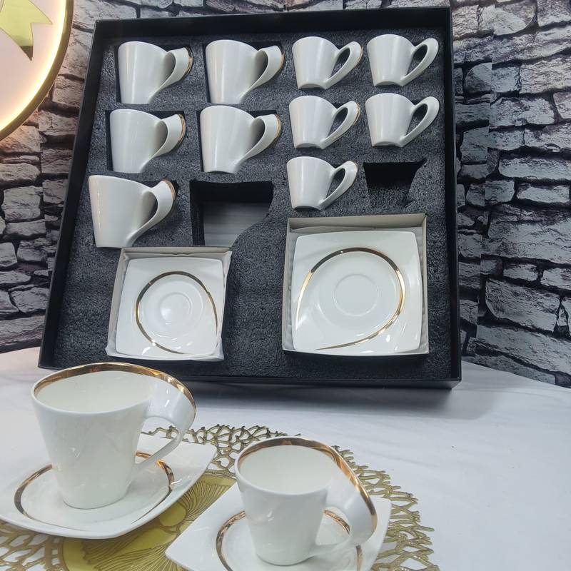 Service A Caffe 24 Pics Blon B Dorri Baset Haws  Preview Image