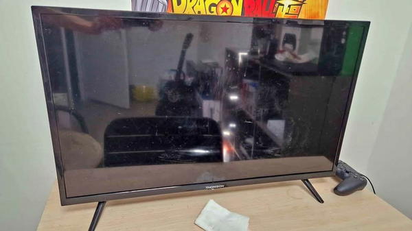 Tv THOMSON 42 pouce Simple  Image 2 Preview