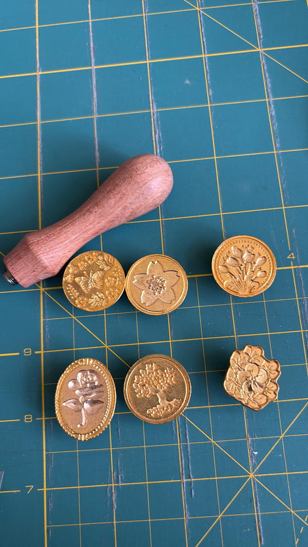 مجموعة اختام شمعية باليد ٦ قطع  Image 3 Preview