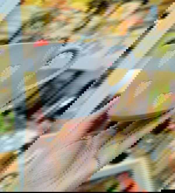 مج قلوب رمادي Image 1 Preview