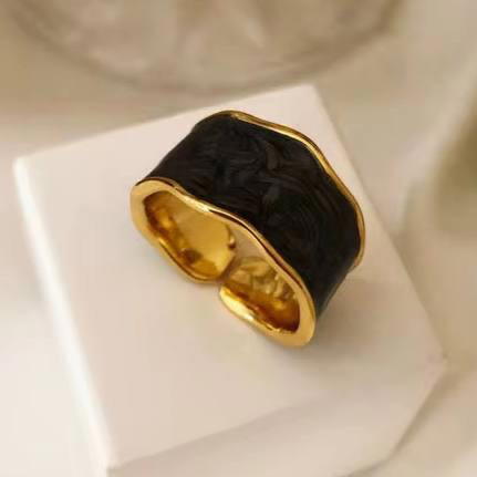 Resin Rings Stainless Steel Black🖤 & 🤍White Image 2 Preview