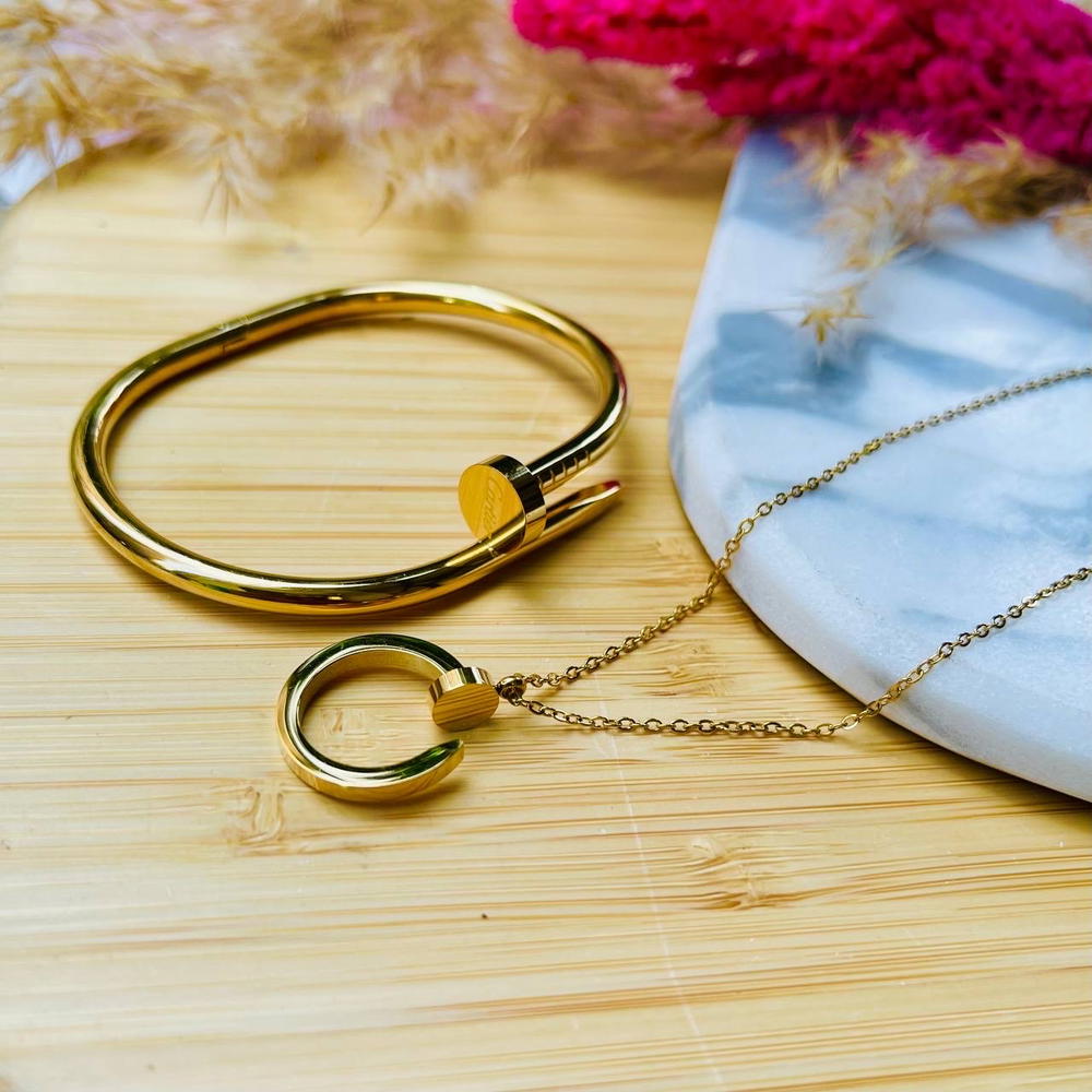 Set Jewelry Screw Bracelet & Necklace  Preview Image