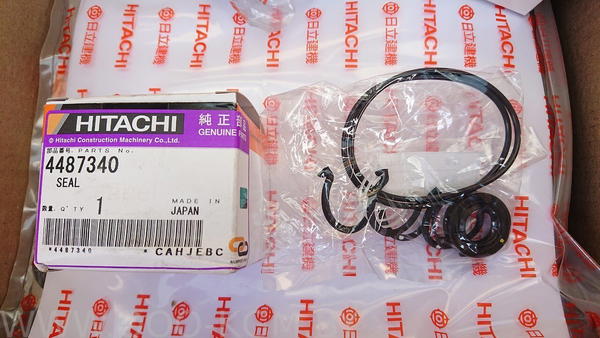 4487340-طقم سيل طرمبة البايلتZX200-G5-3G-3F Image 1 Preview