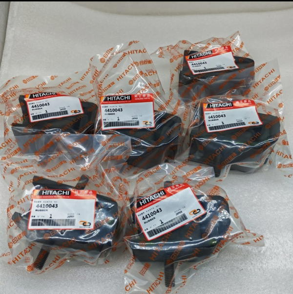 4410043-كرسي مكينه امامي  ZX200-5G-6BG1 Image 1 Preview