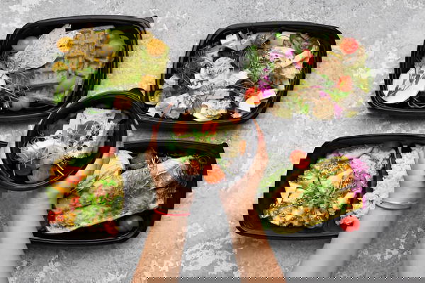 10علب ميكرويف بالغطاء 1عين  Image 2 Preview