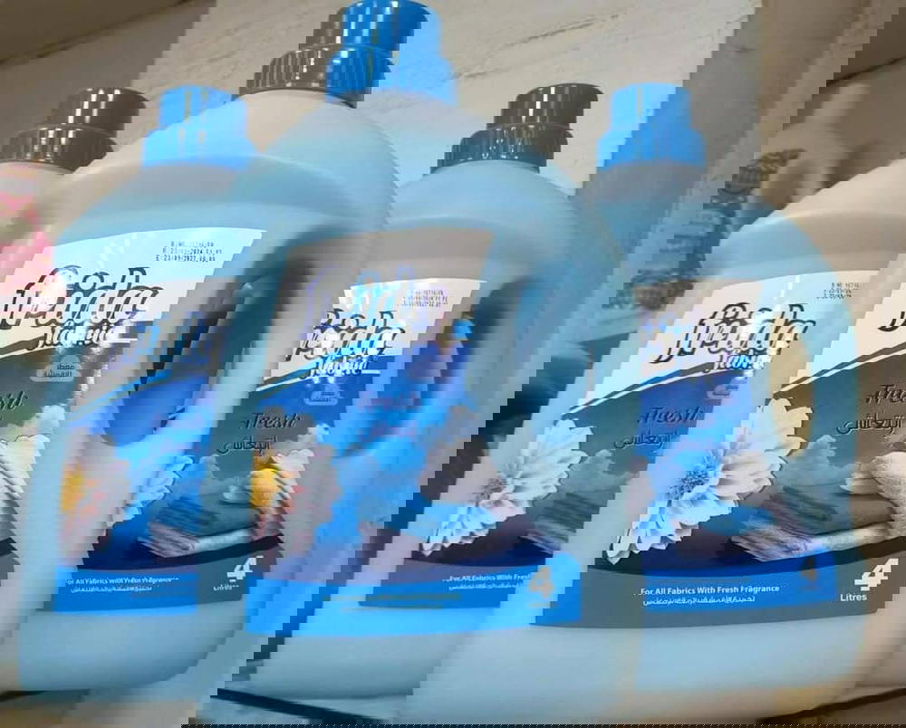 عبوه فريدا منعم و معطر ملابس 4لتر انتعاش 4لتر ازرق Preview Image