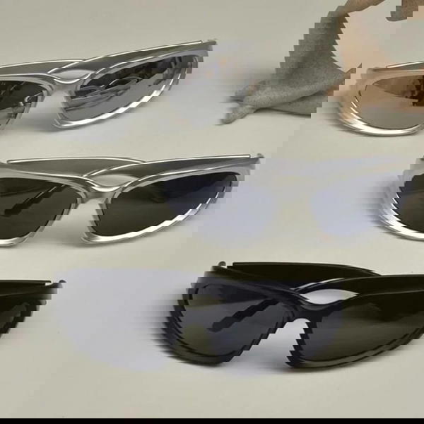 Y2K Sunglasses; Unisex Image 3 Preview