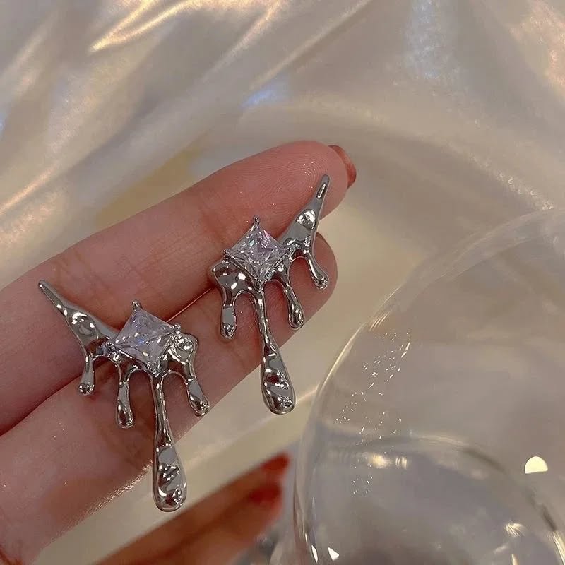 مجموعة حلقان الأذن [تشكيلة] - Earrings Set Preview Image