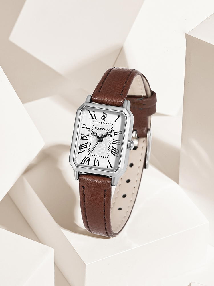 ساعة يد عصرية - Vintage Wristwatch Preview Image