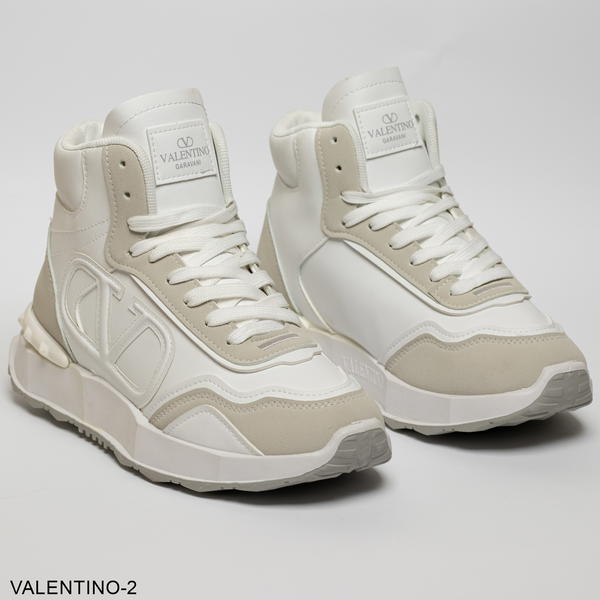 VALENTINO Image 5 Preview