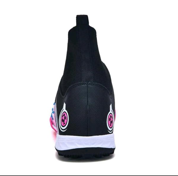 بوت كرة قدم مقاس 45  Image 4 Preview