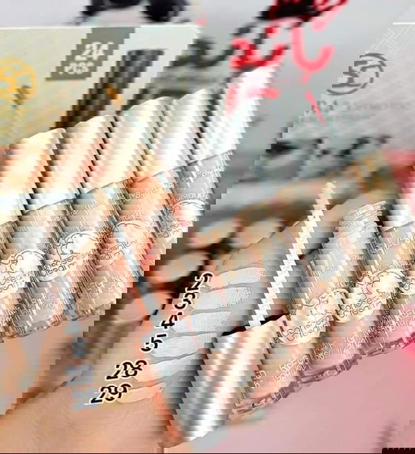 كونسيلر ساندرا Image 1 Preview
